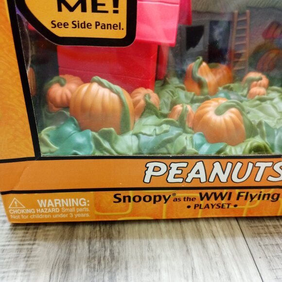 Snoopy Peanuts Flying Ace The Great Pumpkin Memory Lane 2002 - Picture 4 of 8